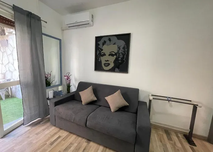 Apartman Lally's Nest