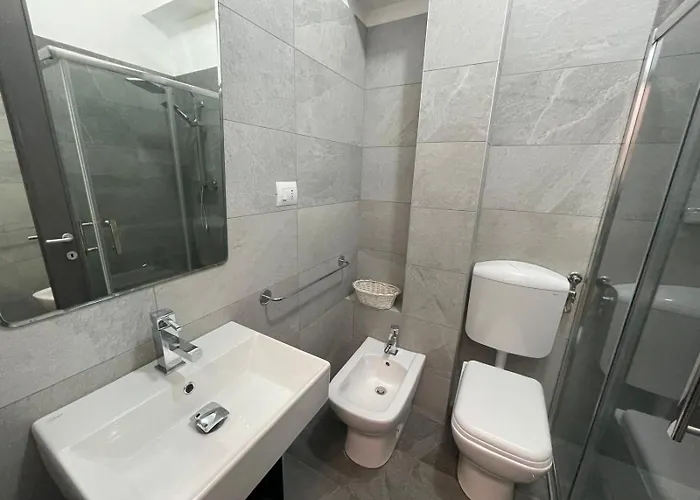 Lally's Nest 公寓 拉帕洛